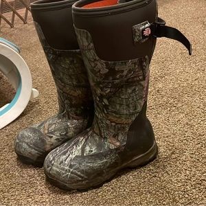 Lacrosse boots